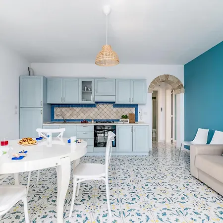 Mare Pescoluse Apartament