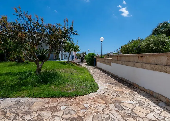 Mare Pescoluse * مارينا دي بيسكولوس